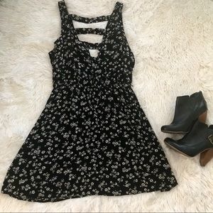 NEW! FOREVER 21 Printed Mini Dress 🌺🌸🌼